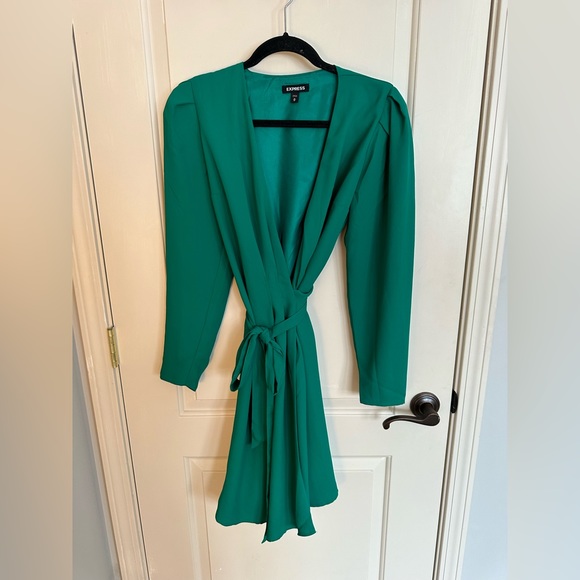 Express Dresses & Skirts - 👗 Women’s Teal Express Wrap Dress size M